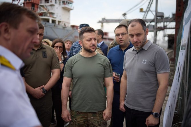 Zelenskiy: “Ukrayna Tahıl Sevkiyatına Hazır, Türkiye Ve Bm’den İşaret Bekliyoruz”