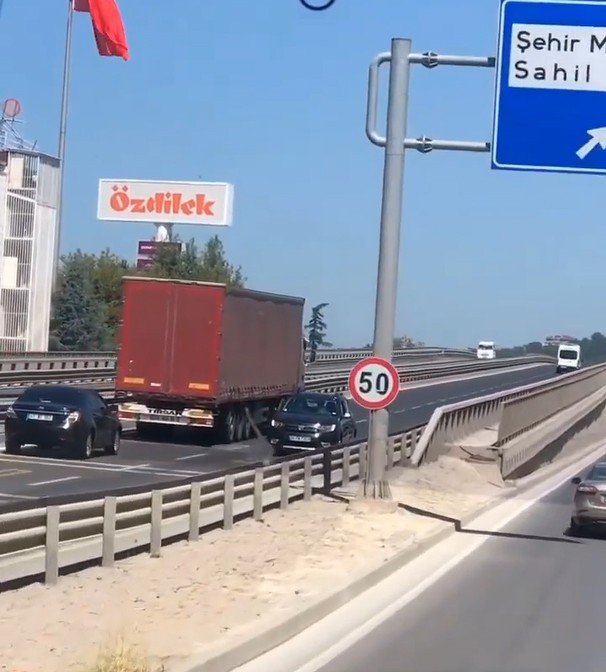 Trafikte Geri Geri Giden Sürücüye Ceza Yağdı