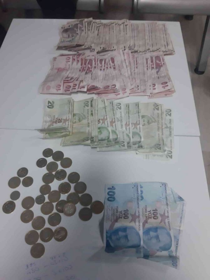 Zabıtayı Görünce Dili Çözüldü