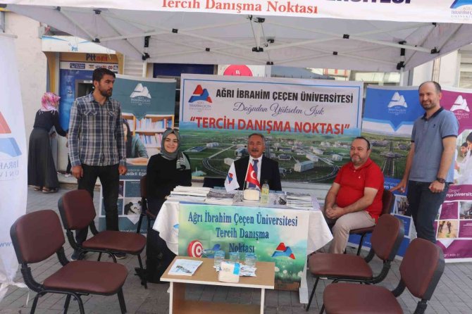 Ai̇çü Yeni Öğrencilerini Bekliyor