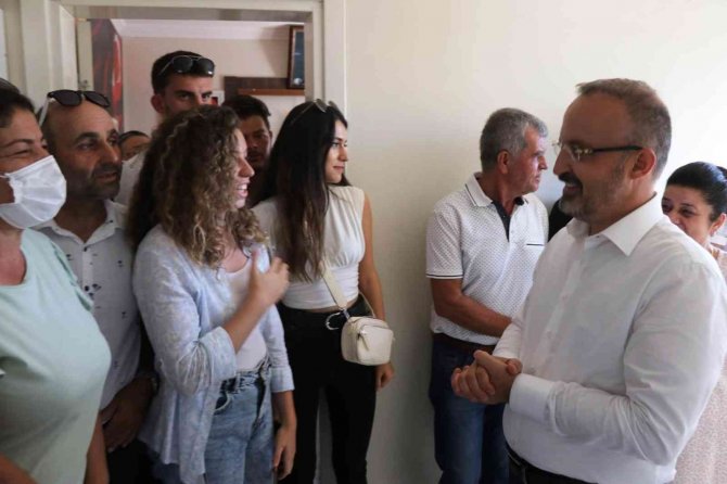 Ak Parti’li Turan: “Anketler Halen Ak Parti Çok Büyük Bir Farkla Önde Diyor”