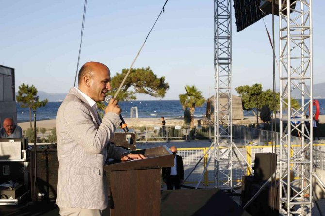 Altınova Belediyesi 15. Kültür Festivali Renkli Görüntülere Sahne Oluyor