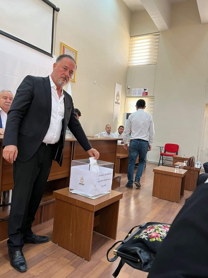 Artuklu Belediye Başkanlığına Mehmet Tatlıdede Seçildi