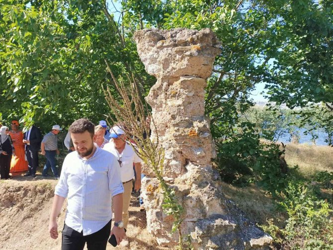 Avcılar’da “Bathonea Antik Kenti” Üzerine Yürütülen Çalışmalar Kitaplaştırıldı