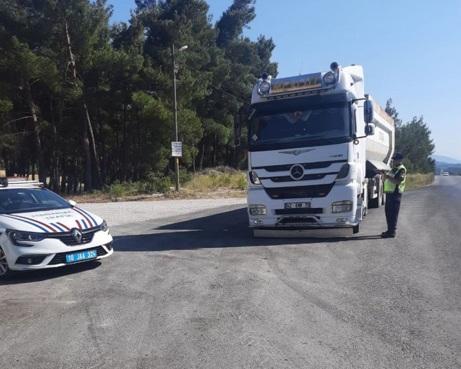 Balıkesir’de Jandarmadan ’Huzur’ Operasyonu