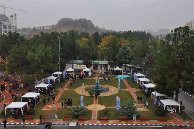 Batman Üniversitesi Aday Öğrencilere Tanıtılıyor