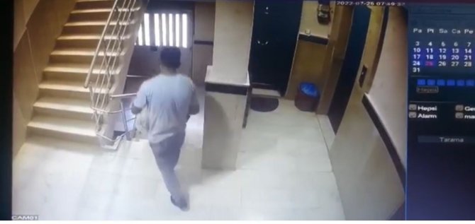 Batman’da Bisikletli Hırsız Kameraya Takıldı