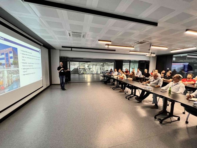 Bursa Model Fabrika, Firmaları Dijital Çağa Hazırlıyor