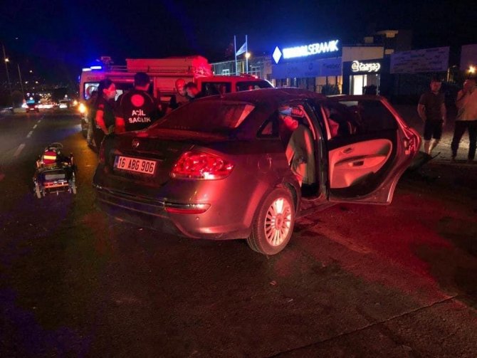Otomobil Tırın Altına Girdi: 2 Kişi Öldü, 1’i Ağır 2 Kişi Yaralandı