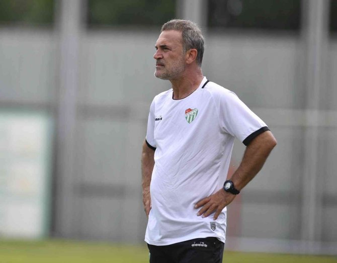 Tahsin Tam: “Bursaspor’da ’Yetersizlik’ Diye Bir Şey Konuşmak Söz Konusu Olamaz”