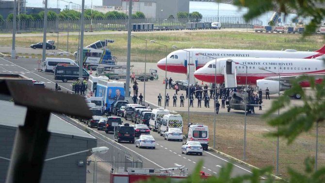 Cumhurbaşkanı Erdoğan’ı Taşıyan Uçak Ordu’ya İniş Yaptı