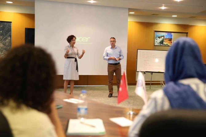 Deni̇b Kalite Kontrol Elemanı Açığını Giderecek Projeye Başladı