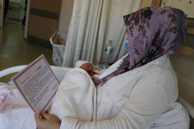 Bebeklere "Dünyaya Hoş Geldin" Mektubu