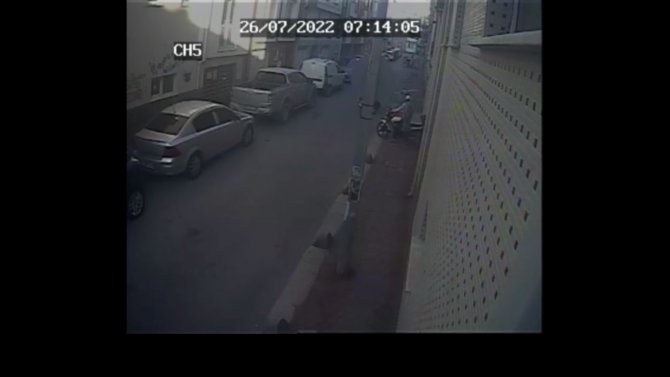 Eskişehir’de 50 Bin Lira Değerindeki İki Motosiklet Apartmanın Garajından Çalındı