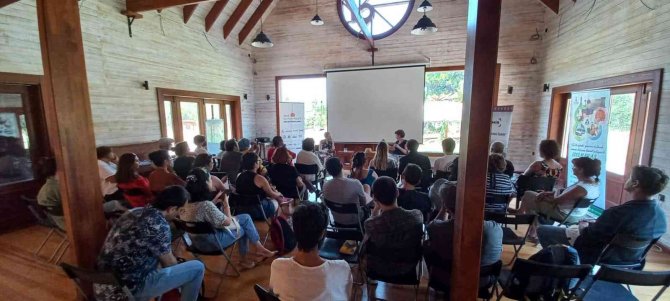 Sinemada İ̇zmir Ekolünün Temelleri Atılıyor