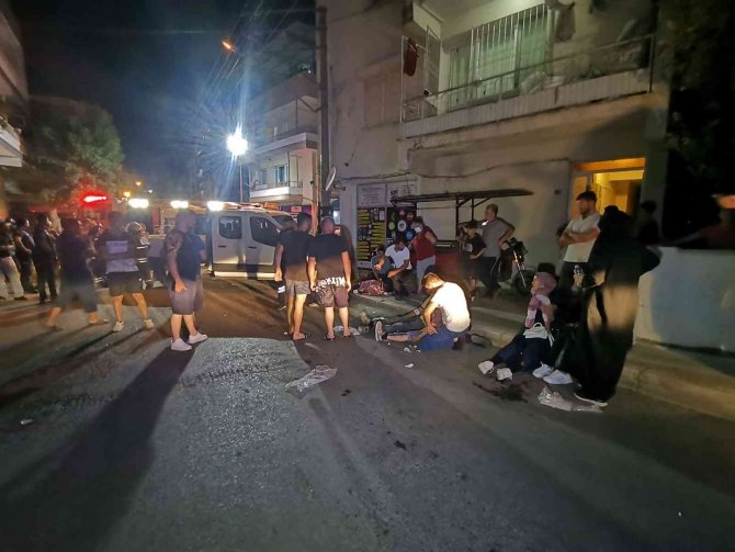 İ̇zmir’de Ortalığı Savaş Alanına Çeviren Kaza: 12 Yaralı