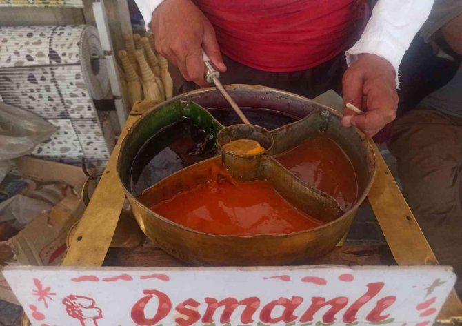Osmanlı Kültürünü Yaşatmak İçin ’Osmanlı Macunu’ Satıyor