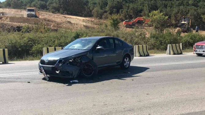 Kandıra Yolunda Kaza: 4 Yaralı