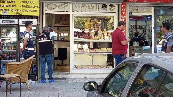 Konya’dan 100 Bin Liralık Döviz Çalan Şahıslar Tutuklandı