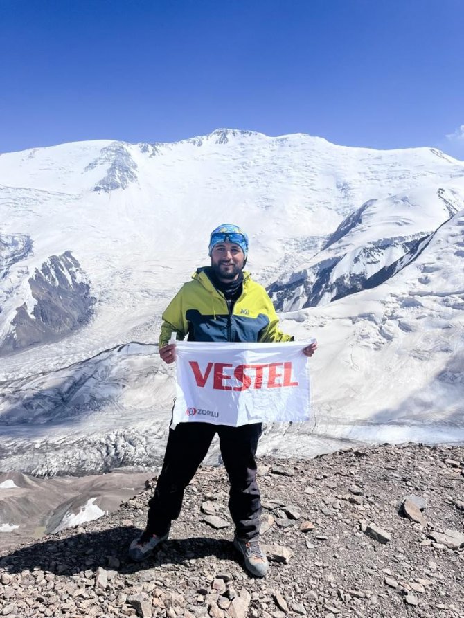 Vestel Personelinden Lenin Peak Ekspedisyon Denemesi