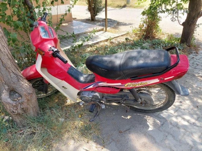 Salihli’de Motosikletler Çarpıştı: 2 Yaralı