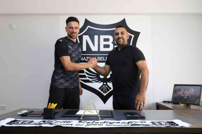Nazilli Belediyespor Forvet Oyuncusu Çolak İle Anlaştı