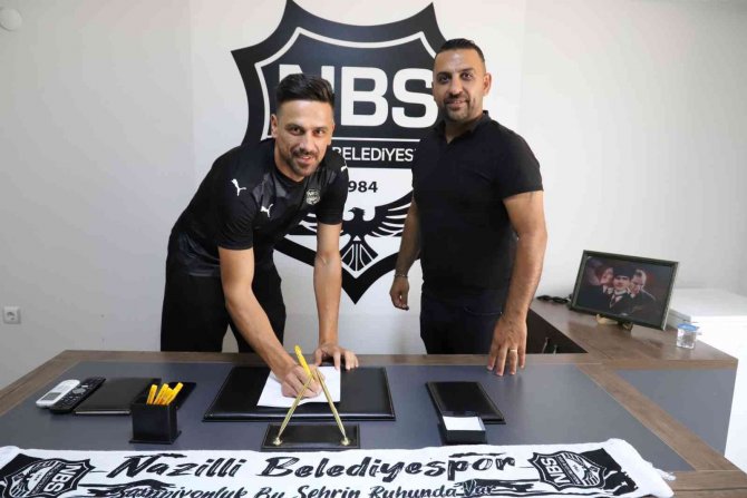 Nazilli Belediyespor Forvet Oyuncusu Çolak İle Anlaştı