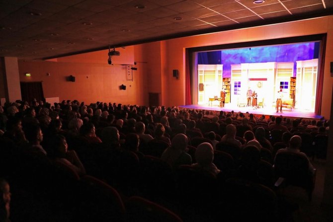 Devlet Tiyatroları Pursaklar Sahnesinde Muhteşem Gala