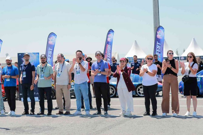 Otonom Araçlar Vadi’den Geçti, 10 Araç Teknofest Karadeniz’de Sergilenecek