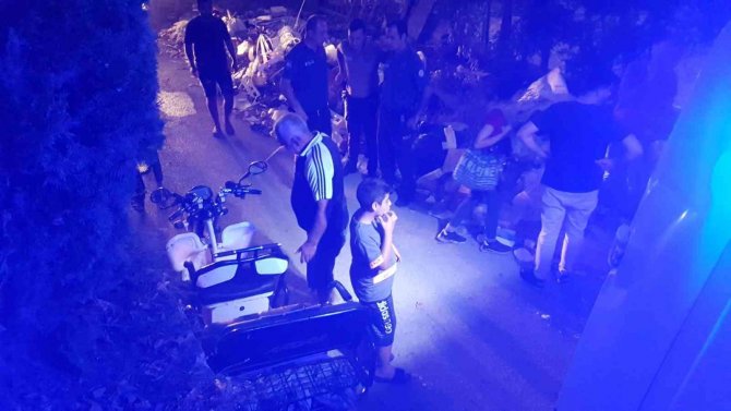Aynı Bölgede İki Farklı Elektrikli Bisiklet Kazası: 1’i Çocuk 4 Yaralı