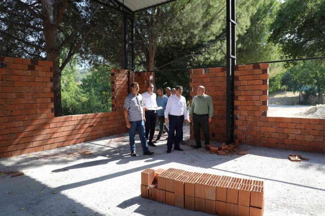 Başkan Çelik Sancaklıuzunçınar’da İncelemelerde Bulundu