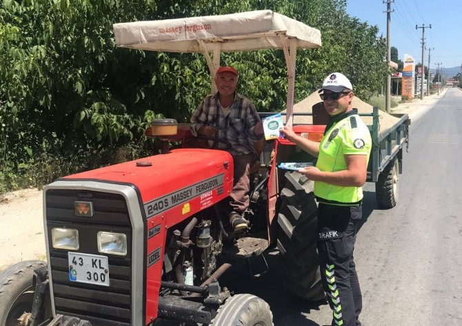 Simavlı Traktör Sürücüleri Güvenli Traktör Kullanımı Konusunda Bilgilendirildi