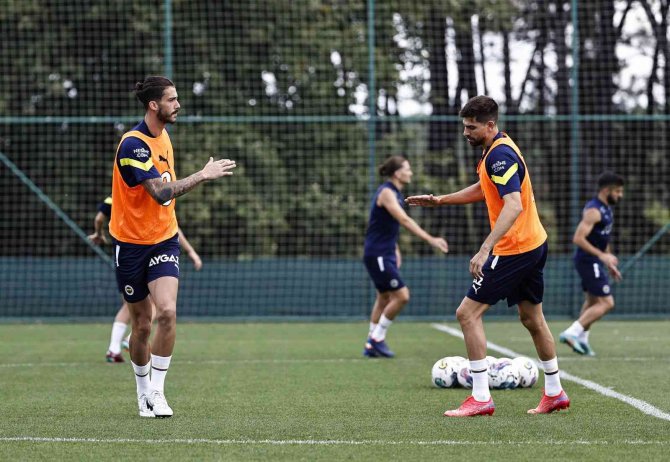 Fenerbahçe, Slovacko Maçı Hazırlıklarını Sürdürdü