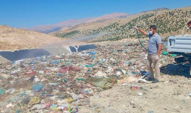 Adıyaman’da Karasinekle Mücadele Devam Ediyor