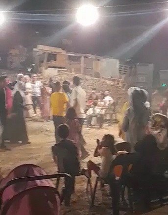 Düğünde Çıkan Kavgada Yumruk Ve Tekmeler Havada Uçuştu