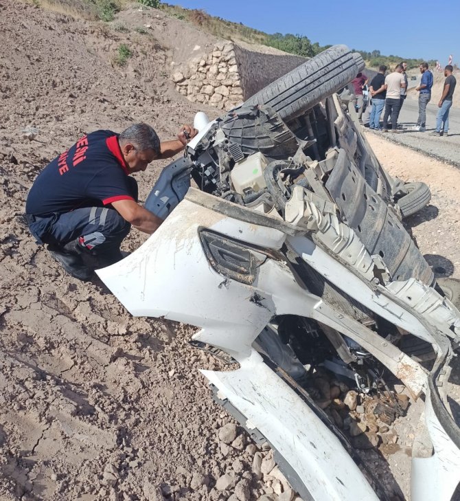 Kpss’ye Yetişmeye Çalışırken Kaza Yaptılar: 2 Yaralı