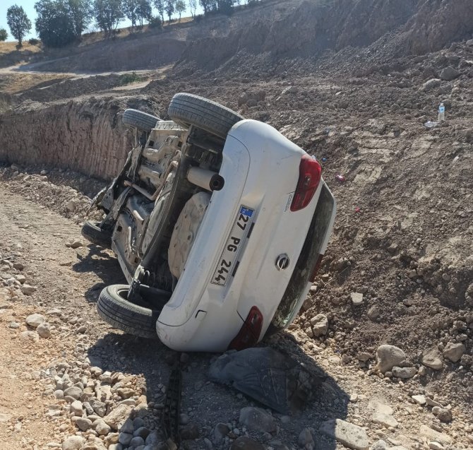 Kpss’ye Yetişmeye Çalışırken Kaza Yaptılar: 2 Yaralı