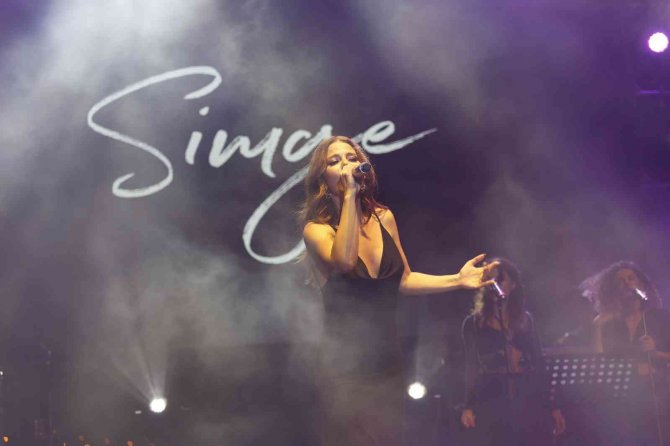 15. Kültür Festivali’ne Simge Ve Emre Kaya Damga Vurdu