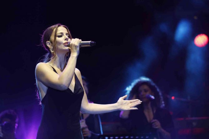 15. Kültür Festivali’ne Simge Ve Emre Kaya Damga Vurdu