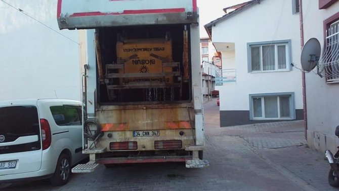 Başkan Yaman Konteyner Dezenfekte İşlemlerinin Sıkılaştırıldığını Bildirdi