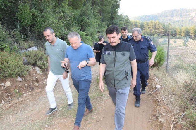 Vali Arslantaş: "Yangının Kontrol Altına Alınması İçin Ekipler Cansiparene Çalışıyor"