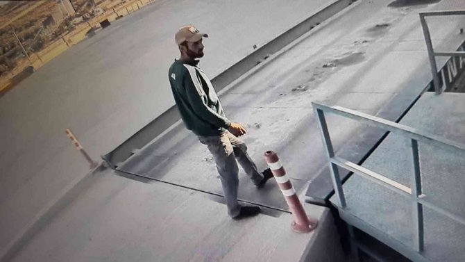 İ̇ki Noktada Kasıtlı Yangın Çıkaran Zanlı Yakalandı
