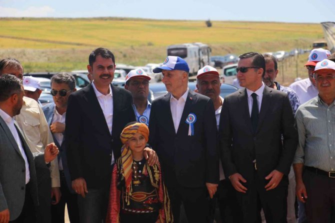 Bakan Kurum: “Önümüzdeki Ay Cumhuriyet Tarihinin En Büyük Sosyal Konut Projesini Başlatıyoruz”