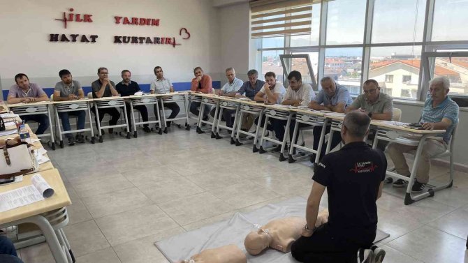 Okul Müdürleri İlk Yardım Eğitimi Aldı