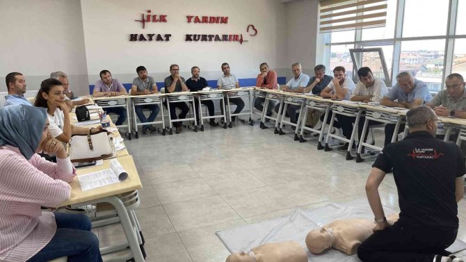 Okul Müdürleri İlk Yardım Eğitimi Aldı