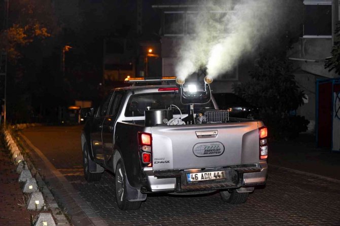 Esenyurt Belediyesi, Haşerelere Karşı Etkin Mücadele Sergiliyor