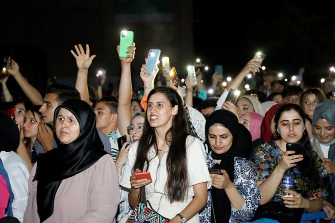 İ̇negöl Tuğçe Kandemir Konserine Akın Etti