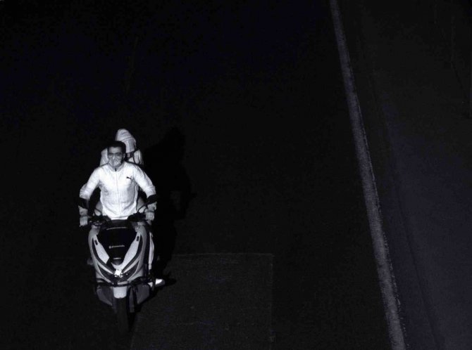 İ̇stanbul’da Genç Kıza Kapkaç: Kapkaççıları Motordaki Etiket Yakalattı