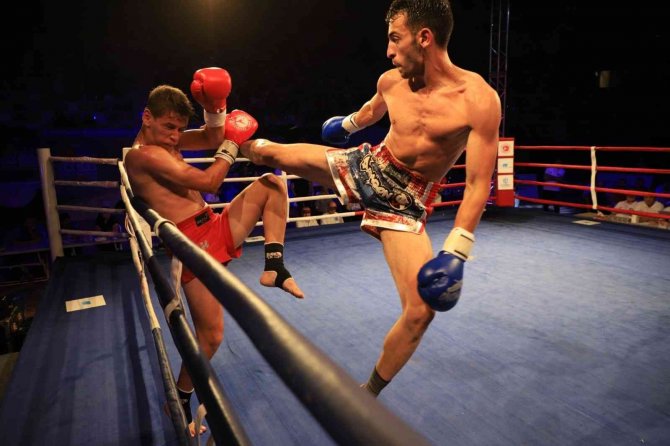 Azeri Kick Boksçu: "Ermeni Bir Rakibim Olsaydı Adamı Yerdim"