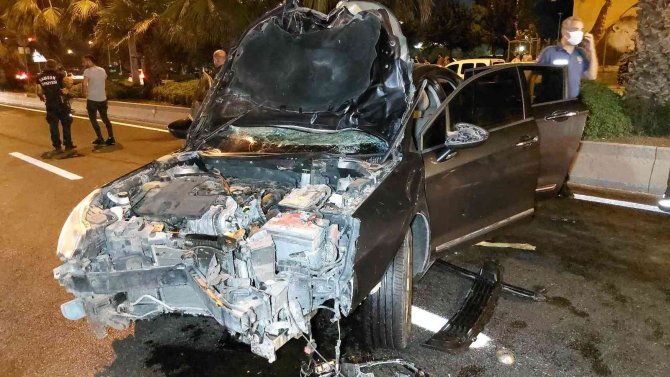 Otomobilin Çarptığı 16 Yaşındaki Elektrikli Bisiklet Sürücüsü Kız Hayatını Kaybetti